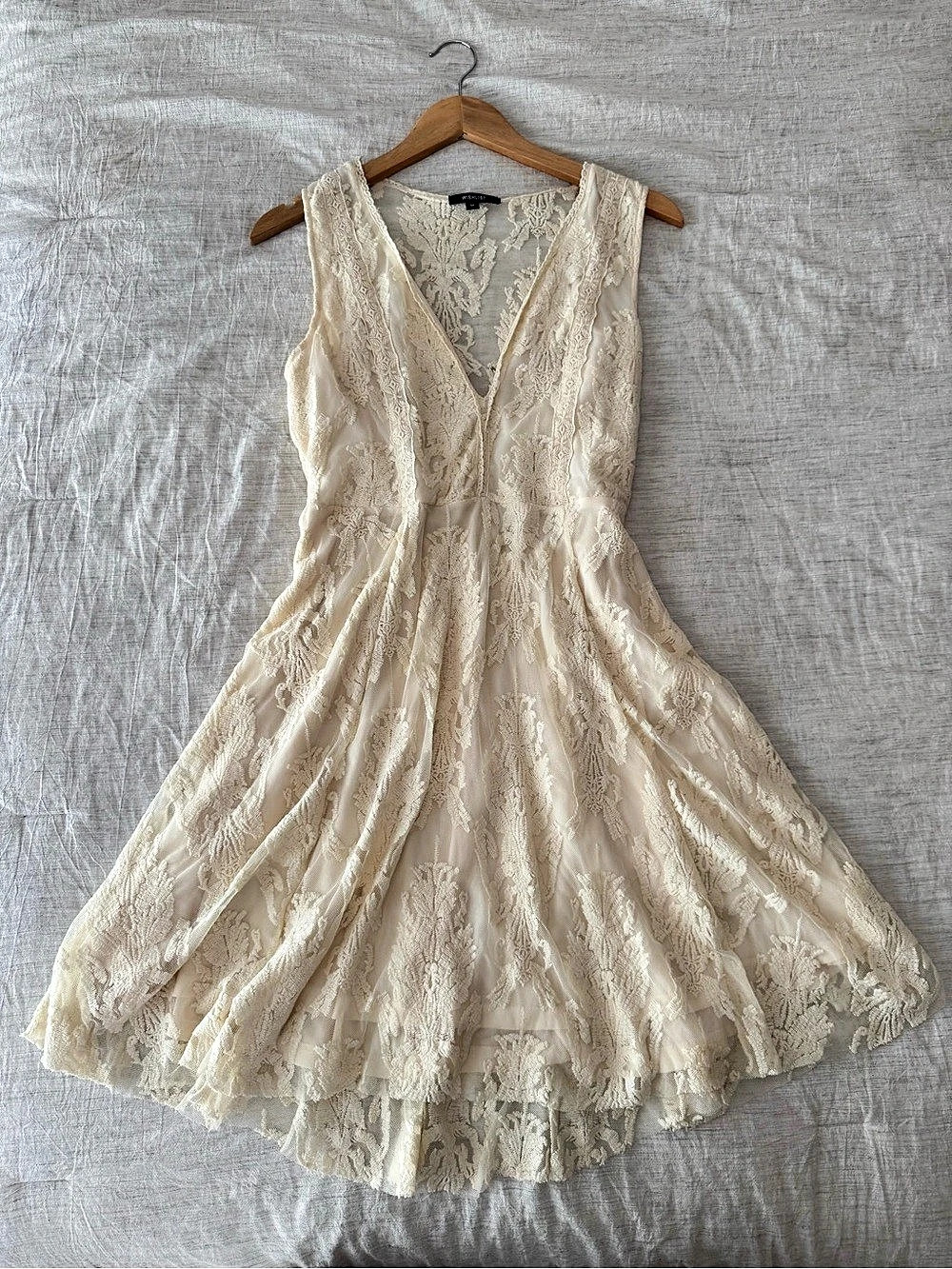 Boutique WishList Floral Lace Mini Dress Size Medium Like New